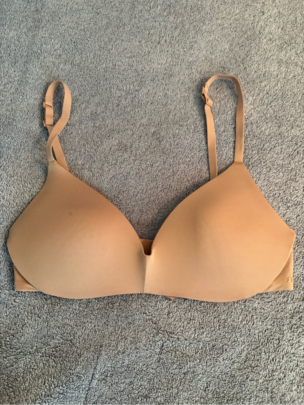 Skims Wireless Everyday T-Shirt Bra Padded 32C Tan Nude No Underwire